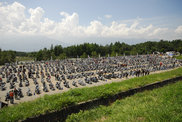 1000台が並んだDragStarシリーズ専用駐輪場