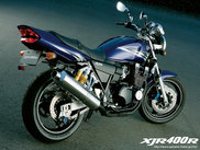 レンタルバイクの「XJR400」